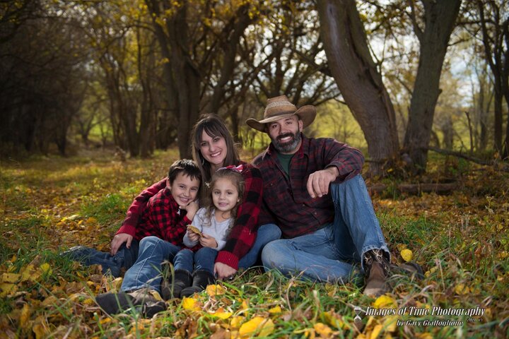 Cottonwood Hill Farm Family Photo